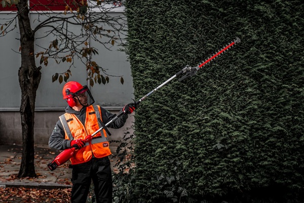 ESTENSIONE TAGLIASIEPI MILWAUKEE M18 FOPH-HTA 5
